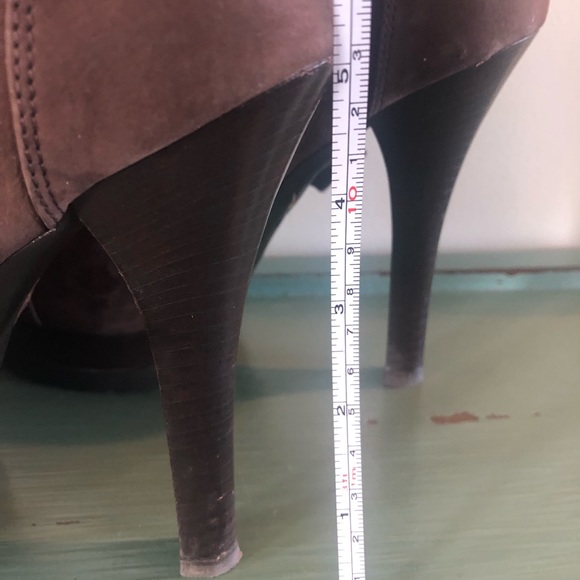 Fendi suede booties with box - Picture 8 of 11